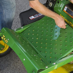 
										JOHN DEERE Z425 Serie EZtrack full									