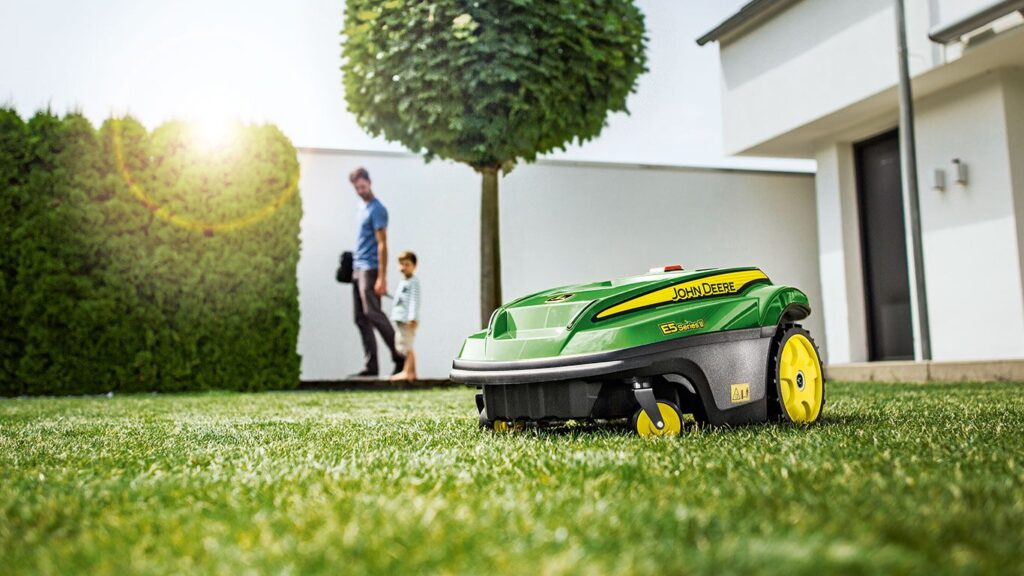 Robot cortacésped Tango E5 Serie II de John Deere